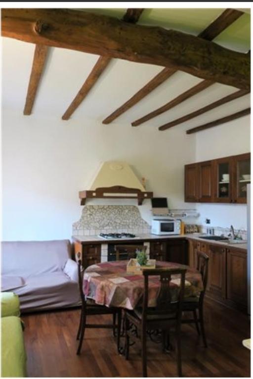 شقة Locate di Triulzi  في Casa In Palazzo Storico المظهر الخارجي الصورة